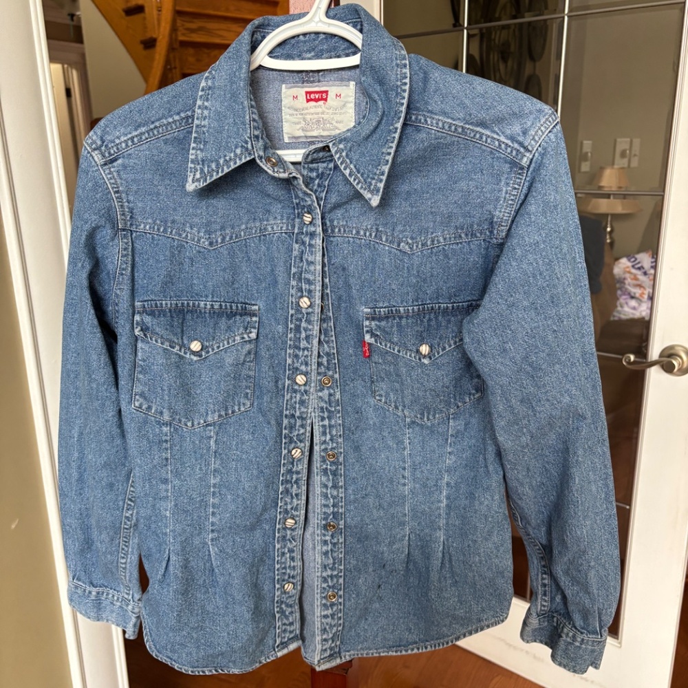 Levi's Denim Shirt size M